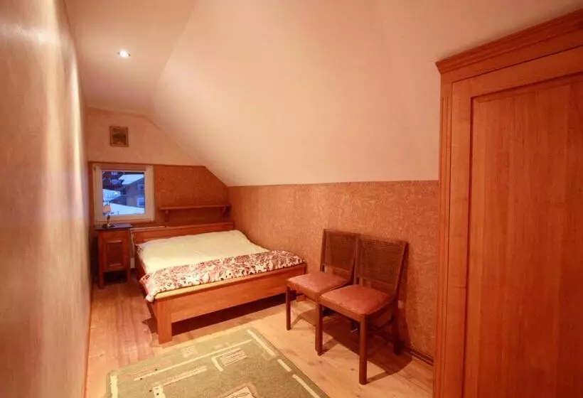 ペンション śnieżynka