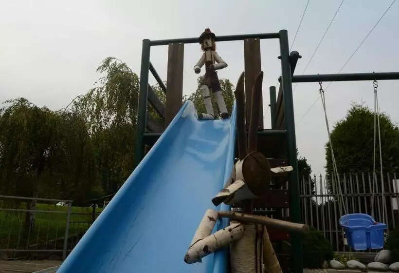 Majatalo Pokoje Baldi Benelux