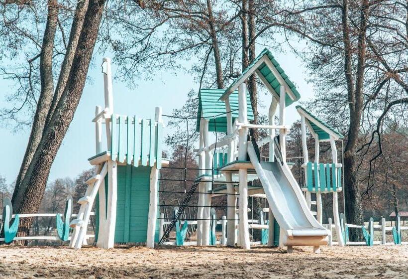 リゾートホテル Lake Park łagów