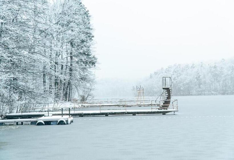 リゾートホテル Lake Park łagów