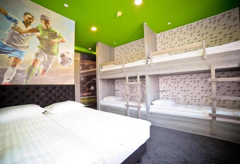 הוסטל Olympic Old Town