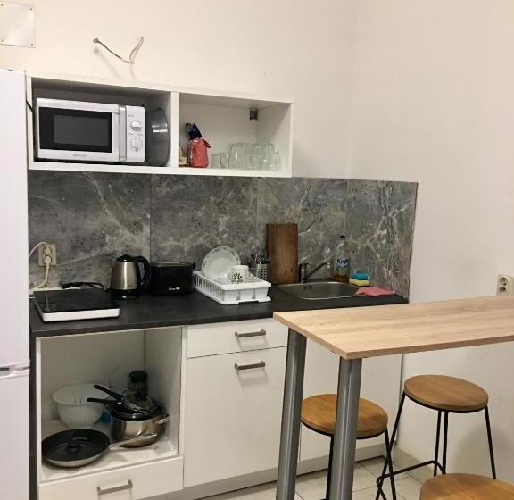 ユースホステル Orion