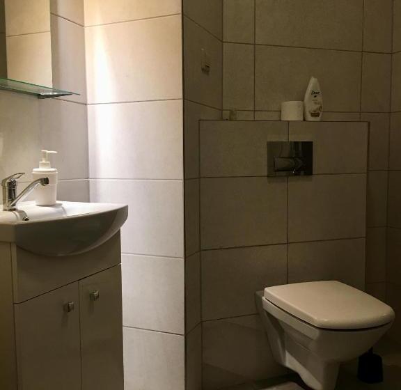 ユースホステル Orion