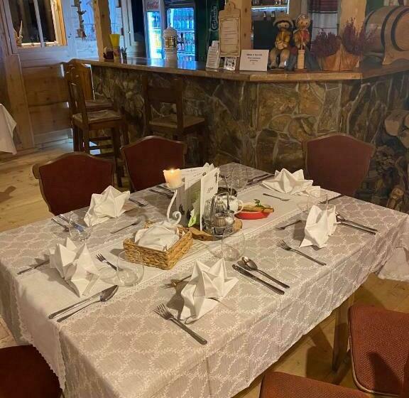 فندق صغير Zajazd Polonez