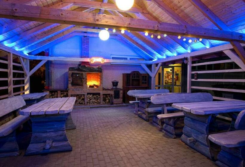 فندق صغير Zajazd Polonez