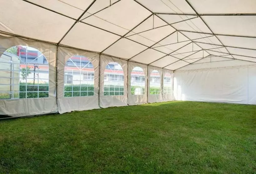 Retkeilymaja Zajazd Polonez