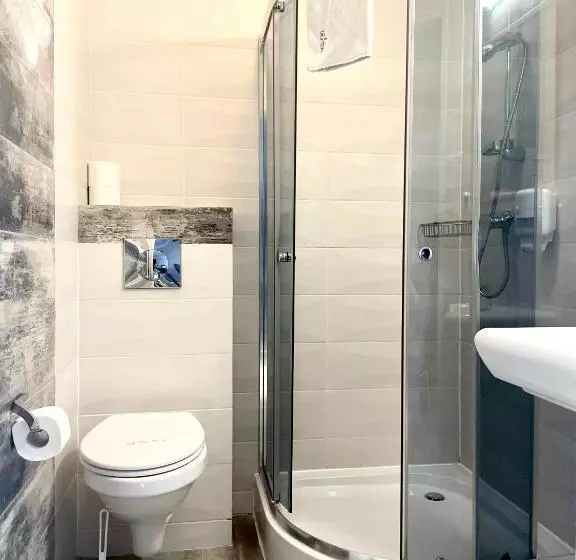 تختخواب و صبحانه Jachtowa Hotel I Restauracja