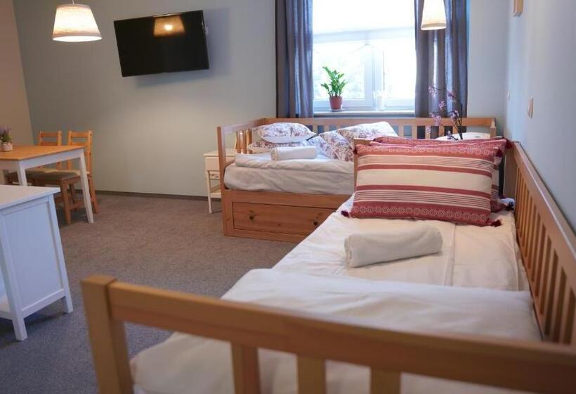 צימר Mcew Studnia