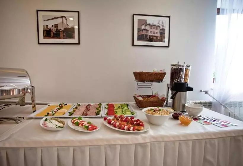 تختخواب و صبحانه Urocza Art Pensjonat