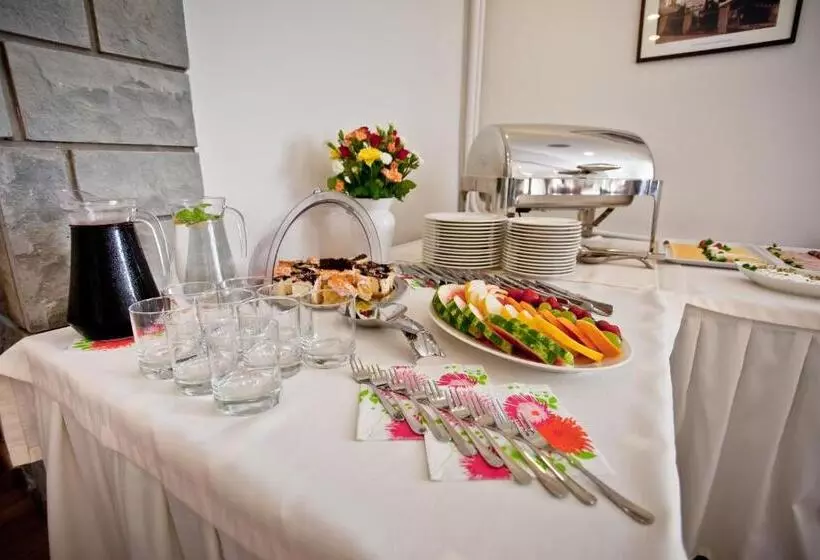 تختخواب و صبحانه Urocza Art Pensjonat