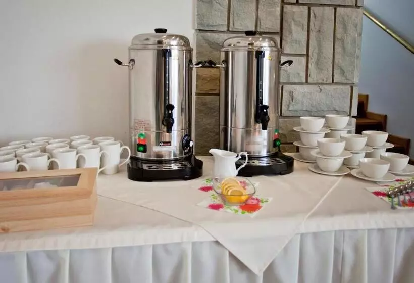 تختخواب و صبحانه Urocza Art Pensjonat