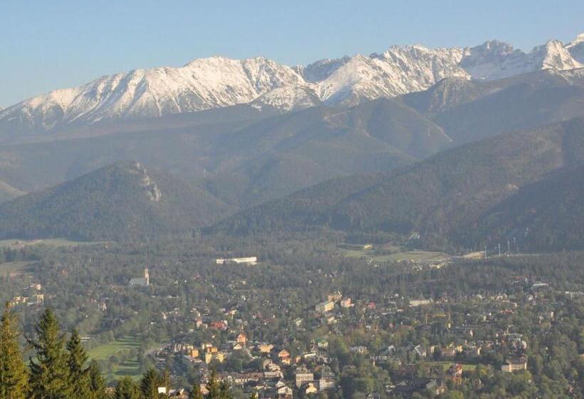 Bed and Breakfast Willa Kmicic