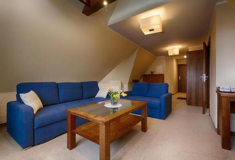 Bed and Breakfast Willa Kmicic