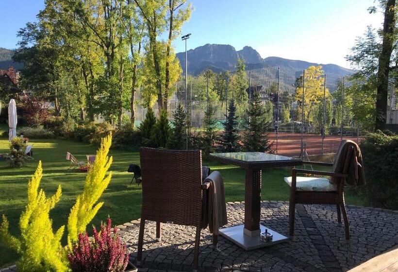 Bed and Breakfast Willa Kmicic