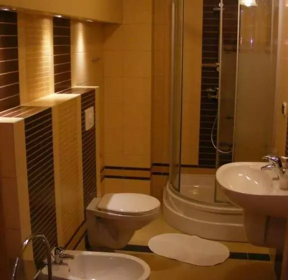 Aamiaismajoitus (B&B) Willa Na Wzgórzu Wandy