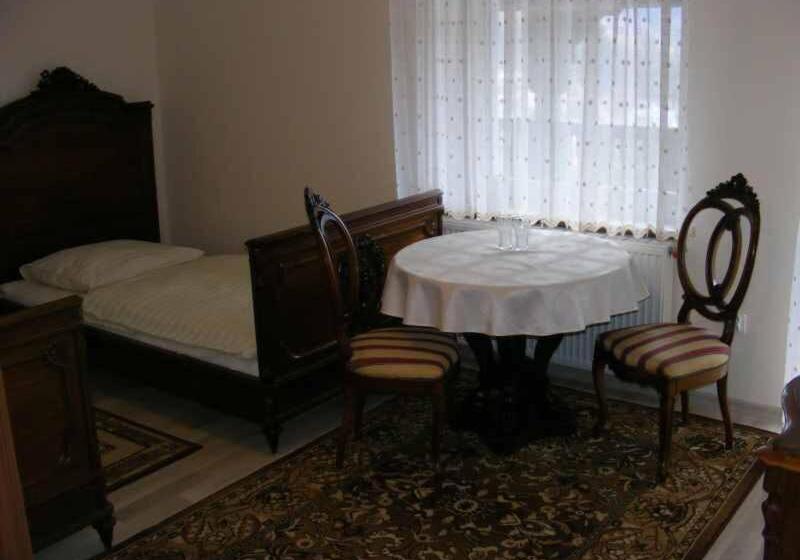 민박 Willa Na Wzgórzu Wandy