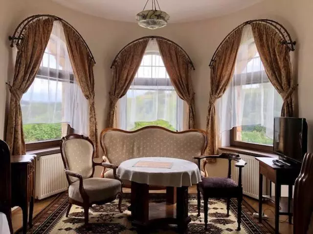 Aamiaismajoitus (B&B) Willa Na Wzgórzu Wandy