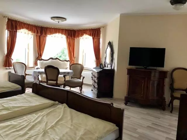 Aamiaismajoitus (B&B) Willa Na Wzgórzu Wandy