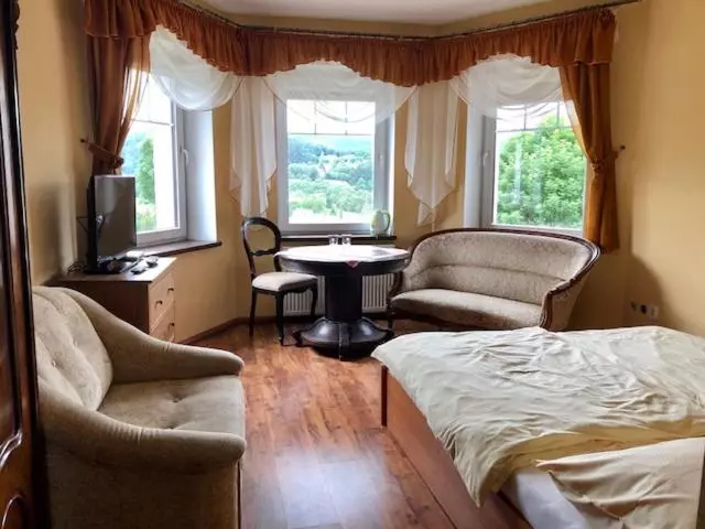 Aamiaismajoitus (B&B) Willa Na Wzgórzu Wandy