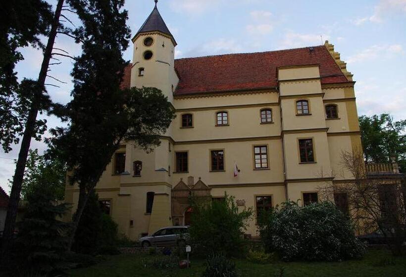 צימר Zamek W Czernej