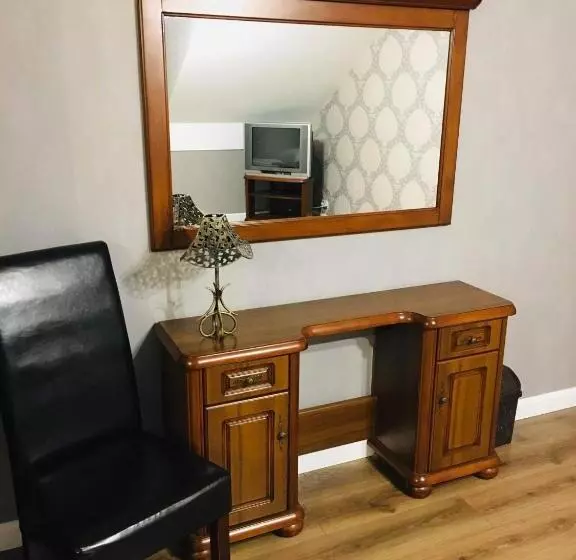 Hostel Lagoya Z Restauracją