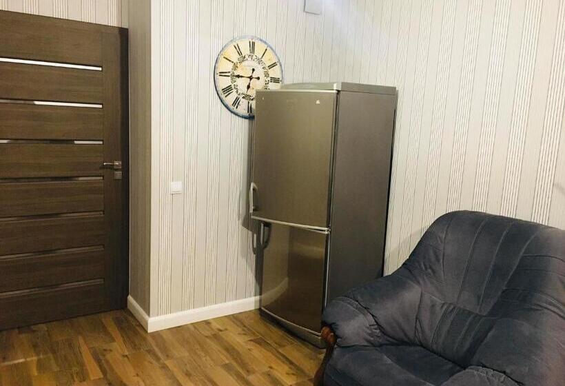 Hostel Lagoya Z Restauracją