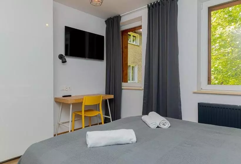 Hostel Szczelinka