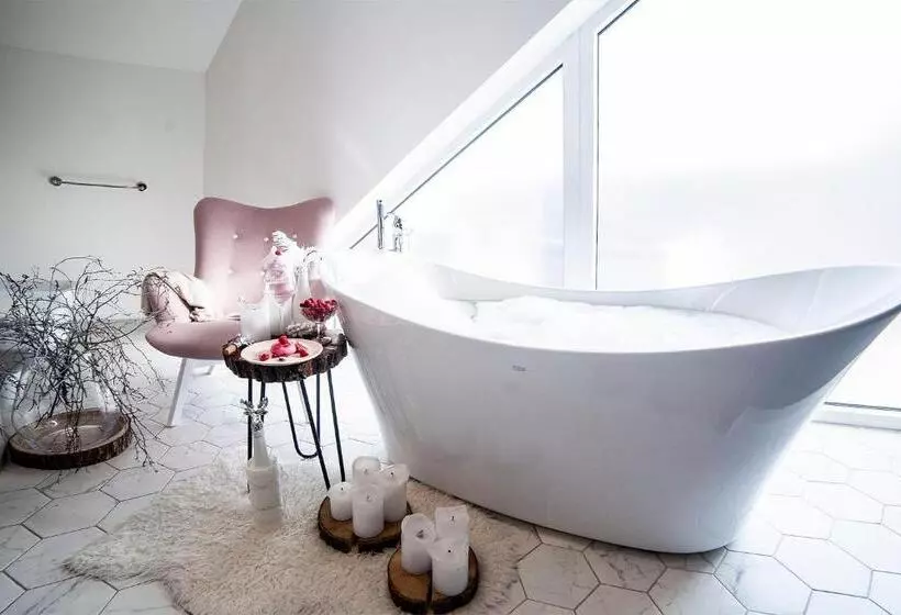 Hotelli Bacówka Radawa & Spa