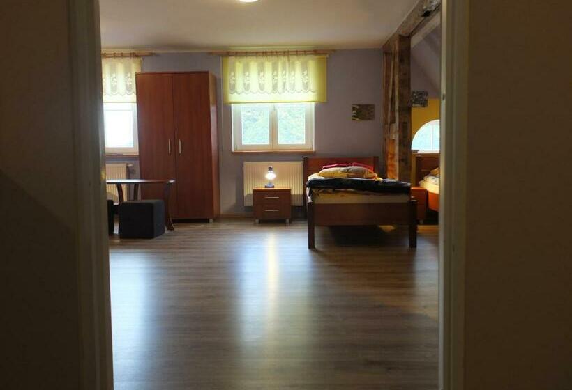 호텔 Dwór Klewiny