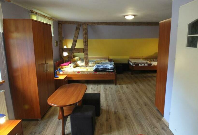 호텔 Dwór Klewiny