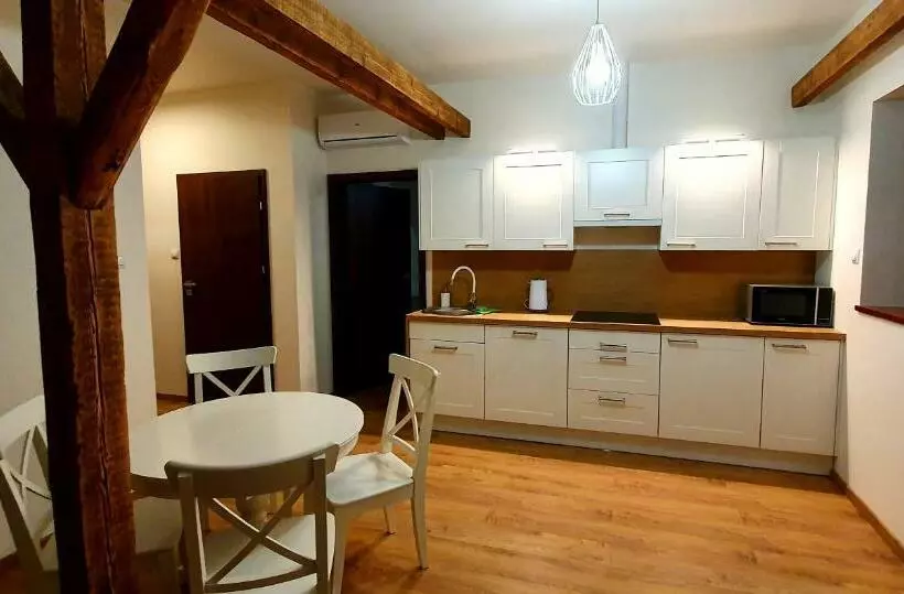 Hotelli Gospodarstwo Nad Jeziorem