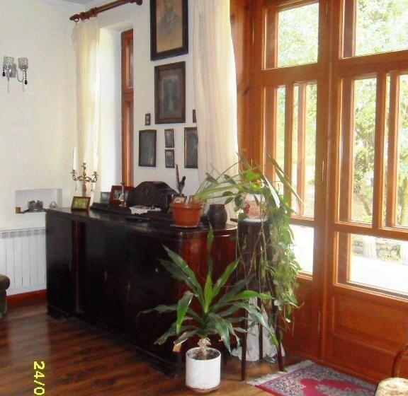 호텔 Kasztelania Pod Lipami