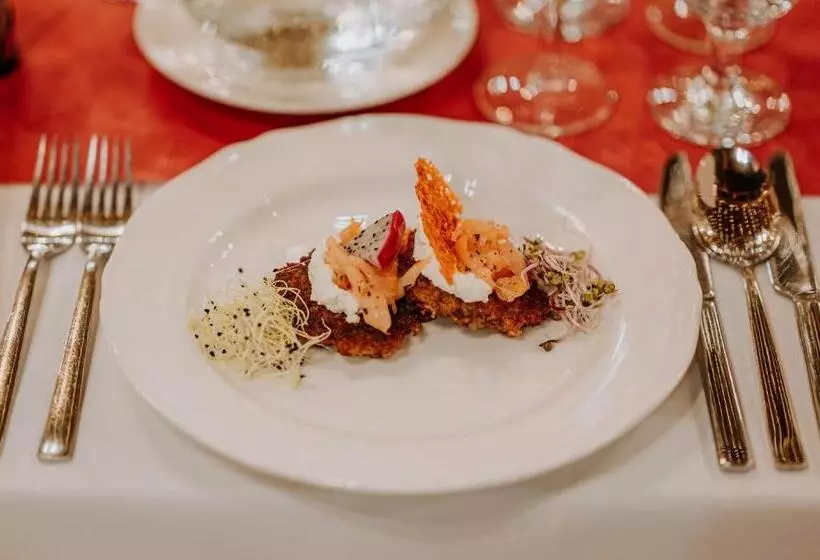 Hotelli Ognisty Ptak