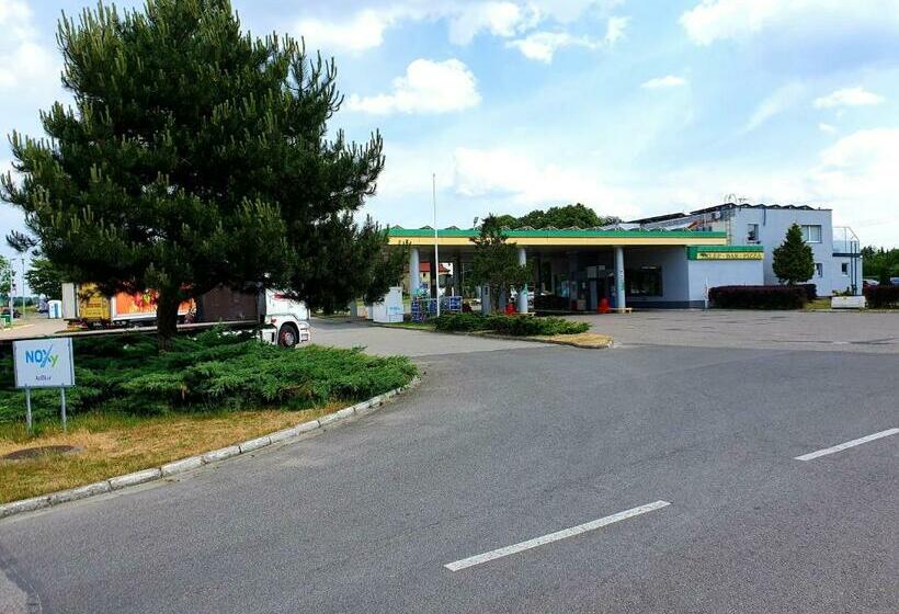 Motel Na Stacji Paliw