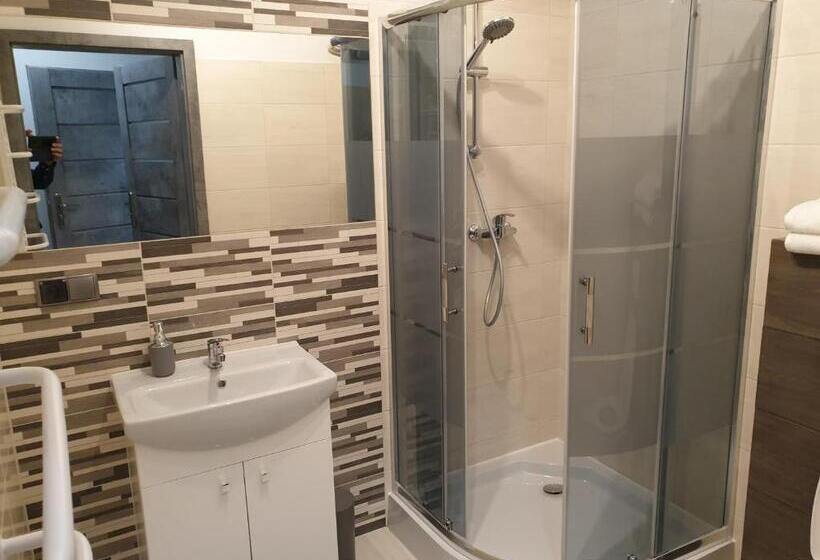 Motel Na Stacji Paliw