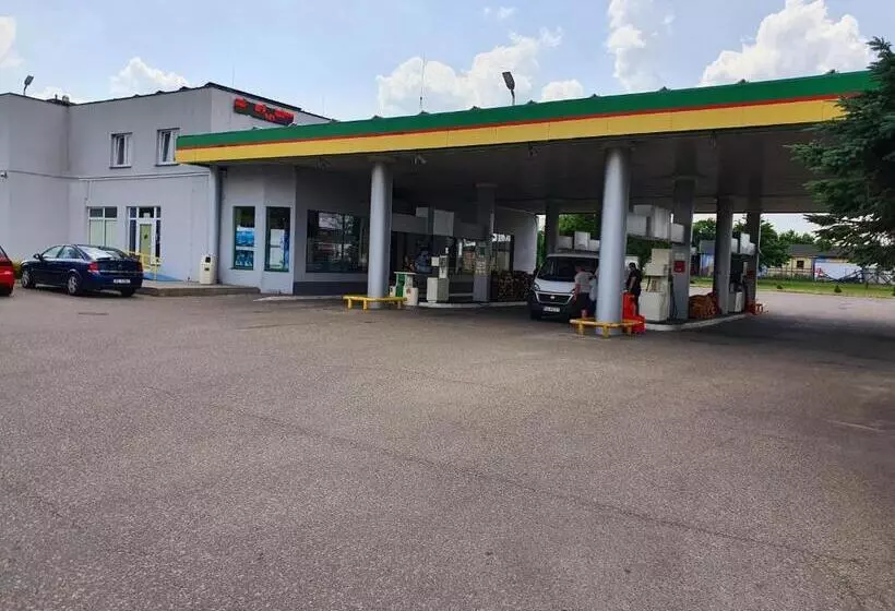 Motel Na Stacji Paliw