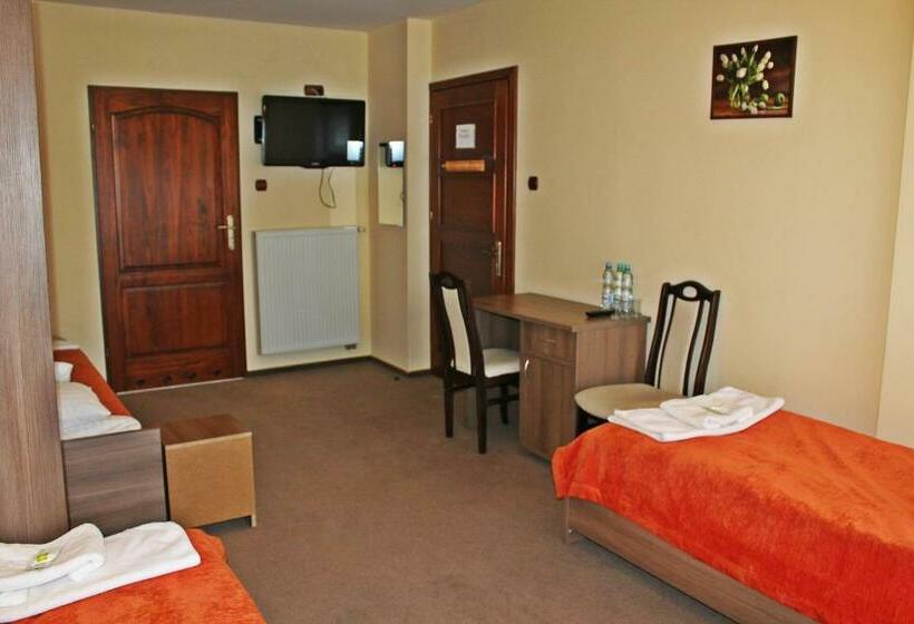 汽车旅馆  Pod Strzechą