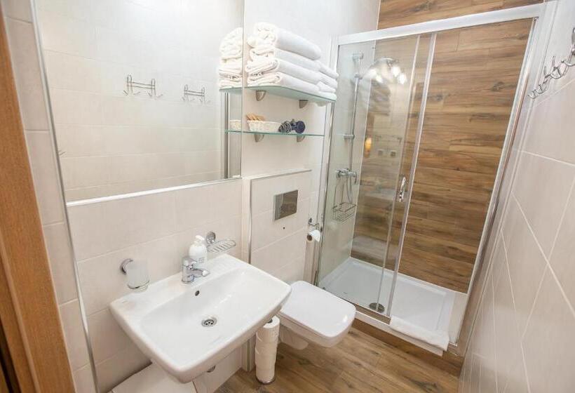 پانسیون Parkowa 3