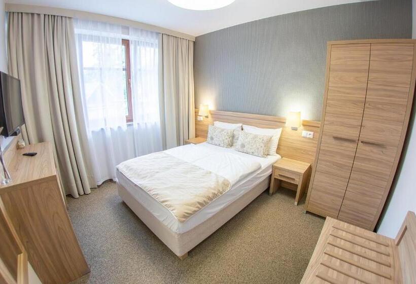 پانسیون Parkowa 3