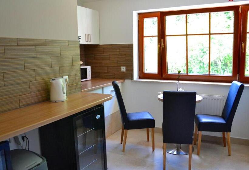 پانسیون Parkowa 3