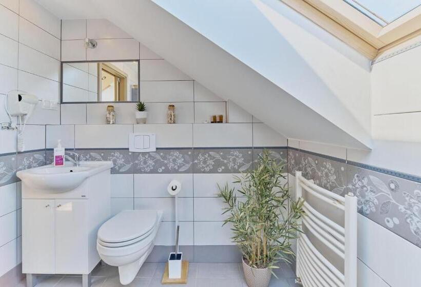 Majatalo Villa Konwalia