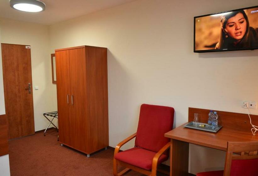 Spokój Restauracja I Motel