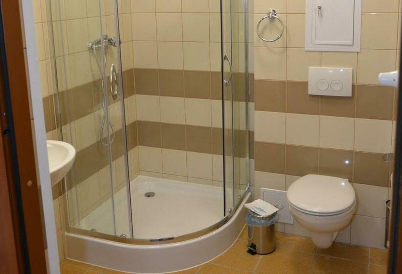 Spokój Restauracja I Motel