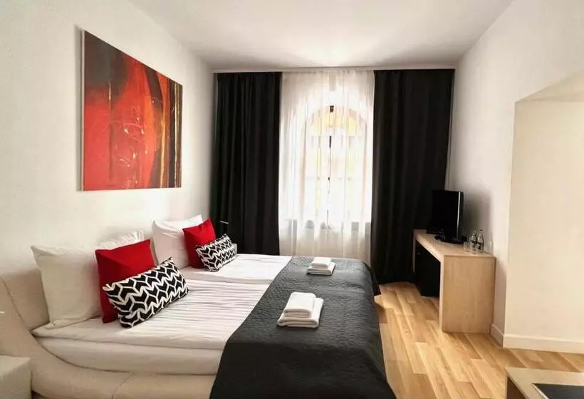 ユースホステル 77