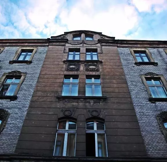 Retkeilymaja Kaktus Guest House