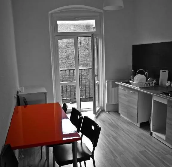 Retkeilymaja Kaktus Guest House