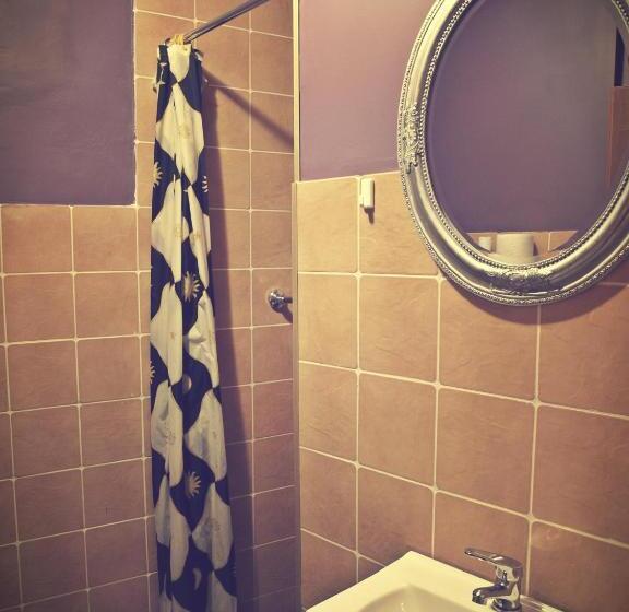 הוסטל Kaktus Guest House