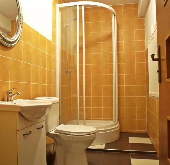 Retkeilymaja Kaktus Guest House