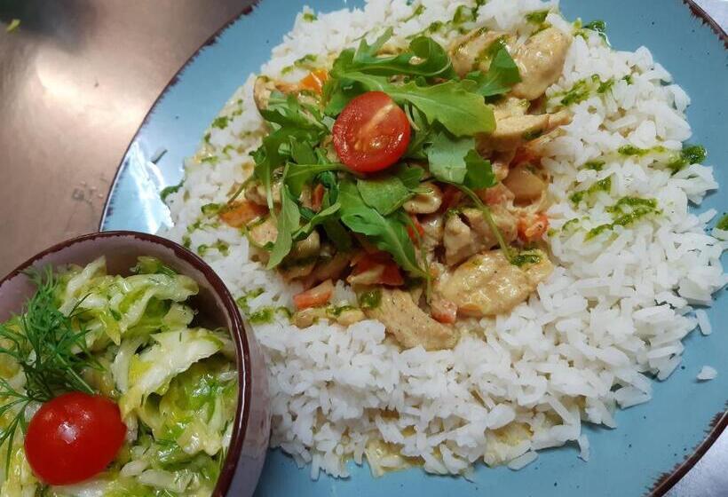 هاستل Route One Restauracja & Pokoje Hotelowe