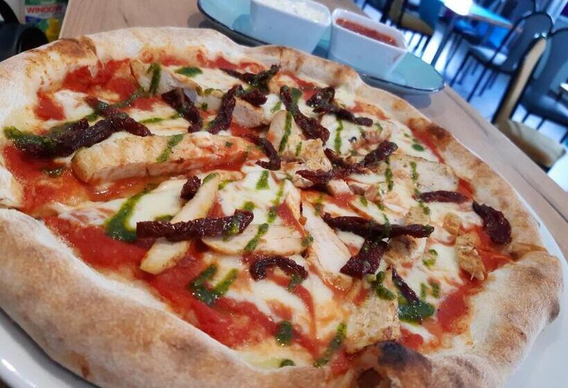 هاستل Route One Restauracja & Pokoje Hotelowe